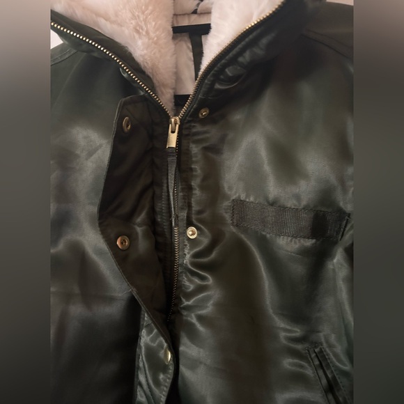 Gap Faux Fur Bomber Jacket 🌵Small - Picture 5 of 9
